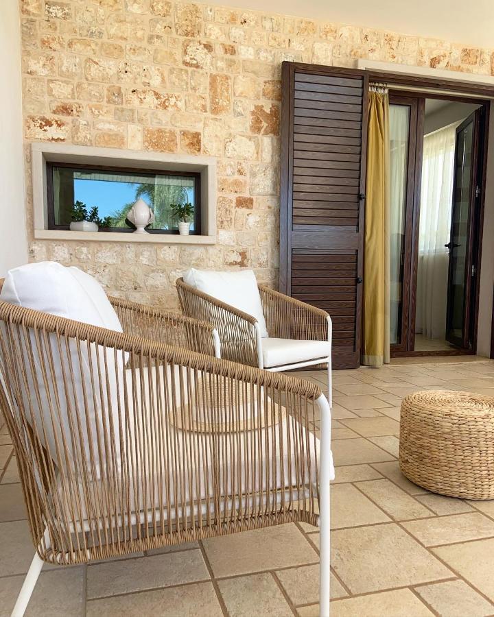 Carone Suite-Charme&Pool โปลีญาโนอามาเร ภายนอก รูปภาพ