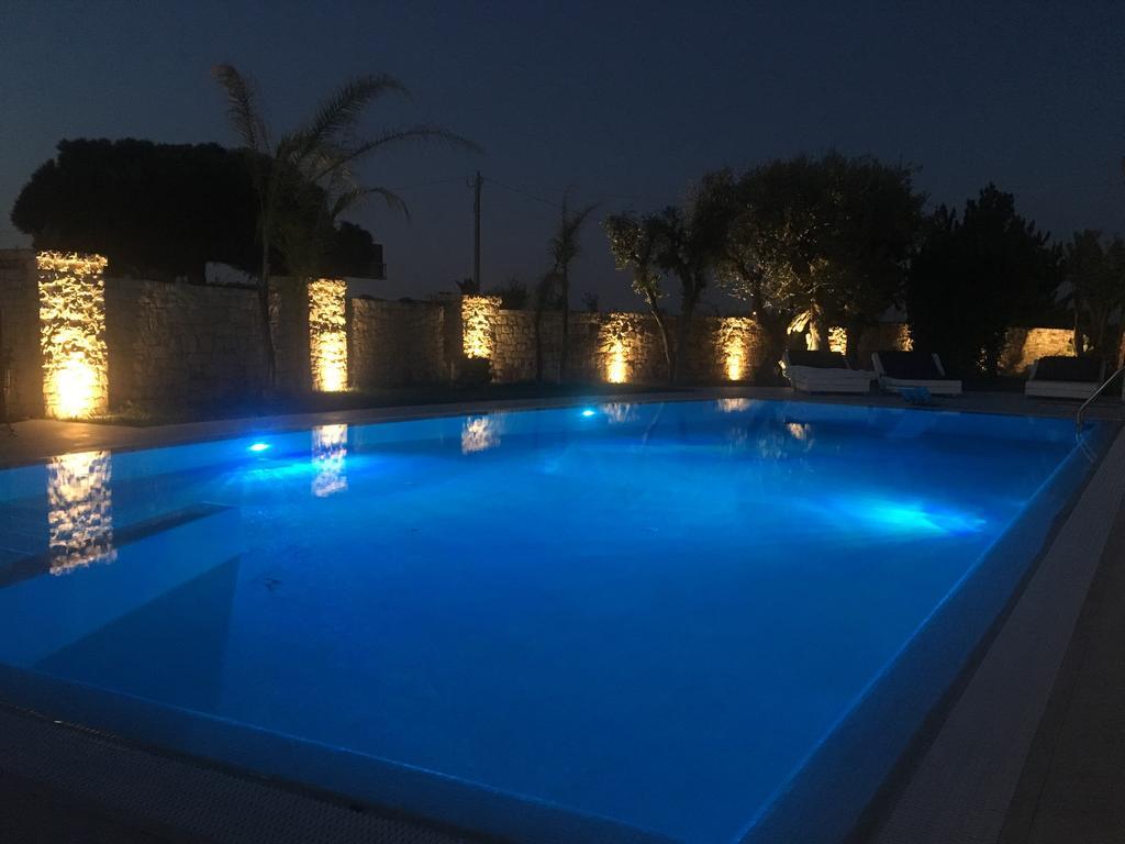 Carone Suite-Charme&Pool โปลีญาโนอามาเร ภายนอก รูปภาพ