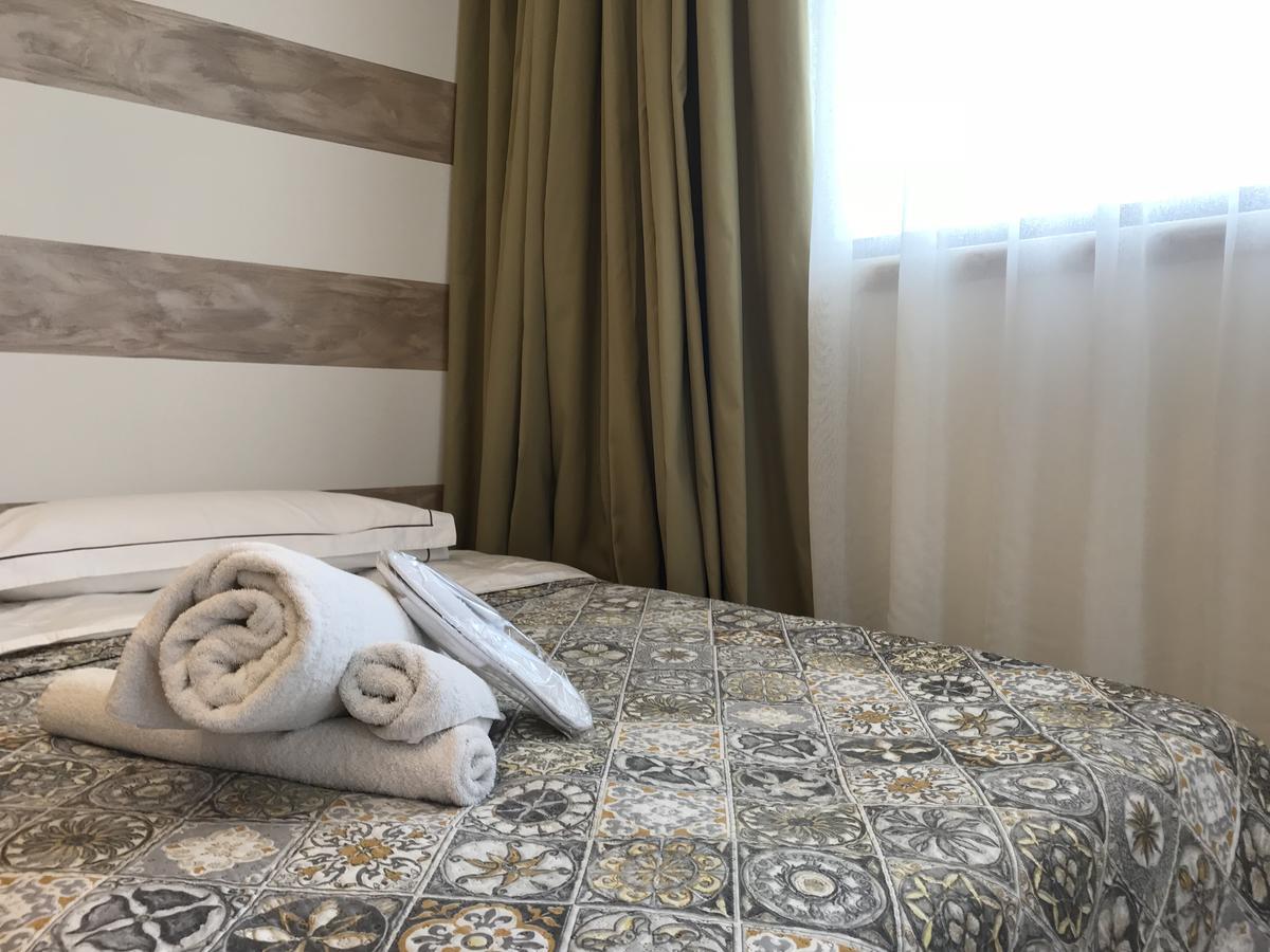 Carone Suite-Charme&Pool โปลีญาโนอามาเร ภายนอก รูปภาพ